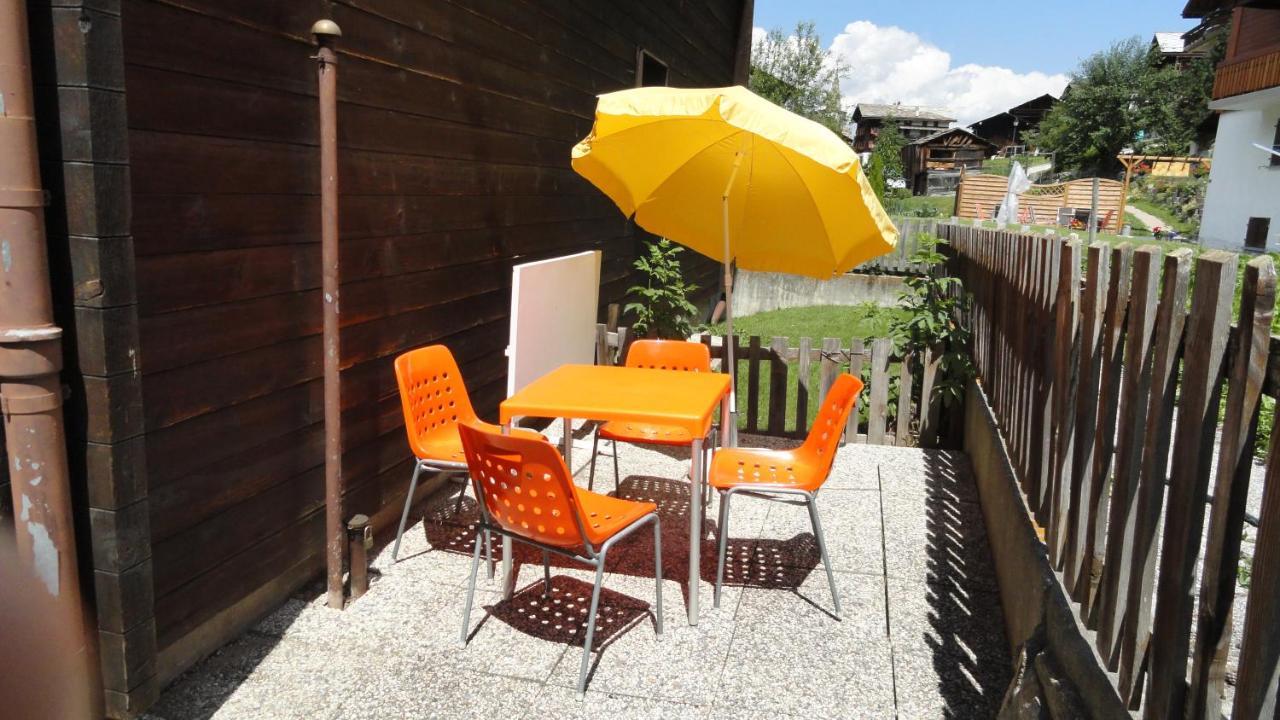 Apartamento Haus Silberblick Anrig Grächen Exterior foto