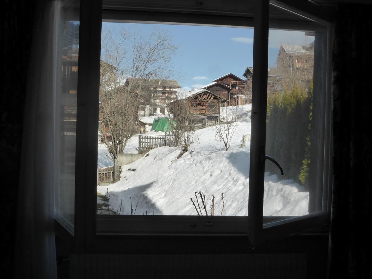 Apartamento Haus Silberblick Anrig Grächen Exterior foto